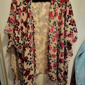 Velvet floral kimono